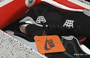 CEMENT BLACK  BRED (2019) - JORDAN 4 0425